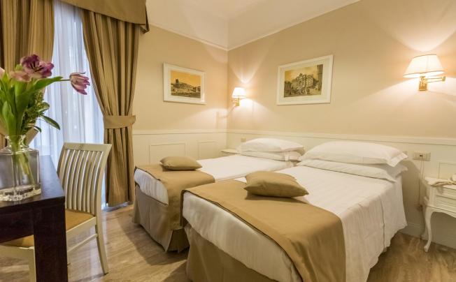 Фото отеля Modigliani Hotel