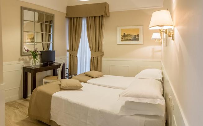 Фото отеля Modigliani Hotel