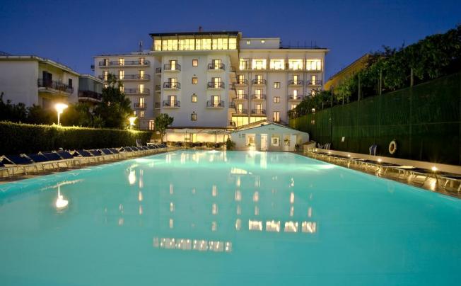 Фото отеля Grand Hotel Flora