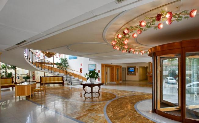 Фото отеля Grand Hotel Flora