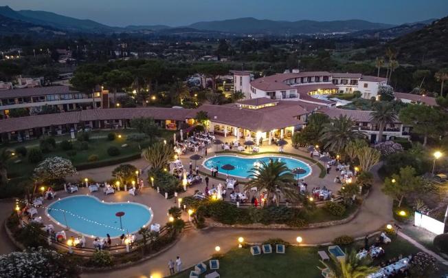 Фото отеля Cormoran Hotel & Residence