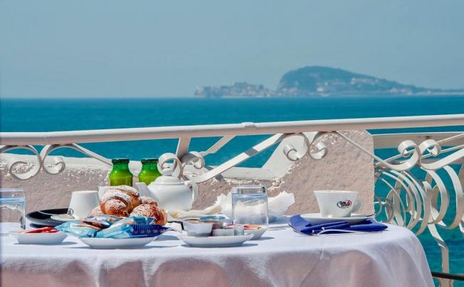 Фото отеля Bajamar Beach Hotel