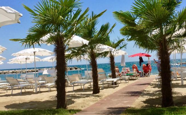 Фото отеля Bajamar Beach Hotel