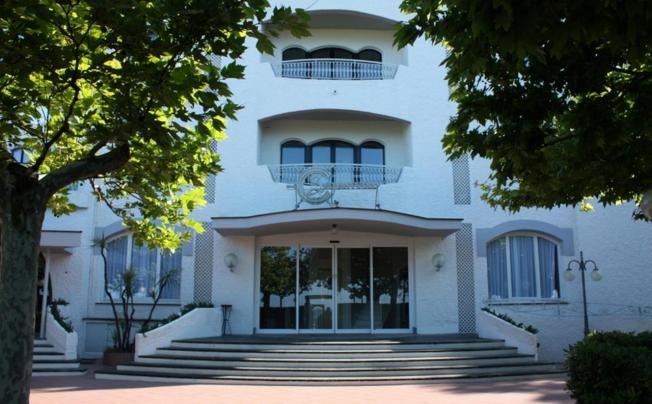 Фото отеля Bajamar Beach Hotel