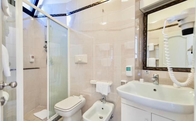 Фото отеля Bajamar Beach Hotel