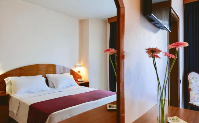 Фото отеля Bajamar Beach Hotel