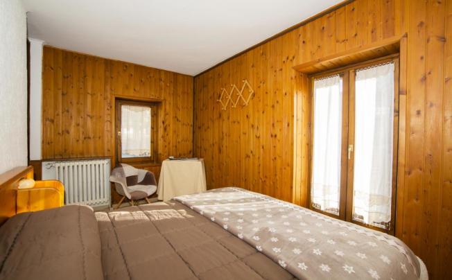 Фото отеля Chalet Joli Hotel
