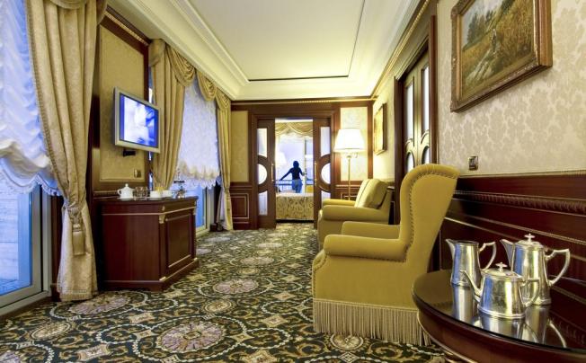 Фото отеля GRAND HOTEL BRISTOL