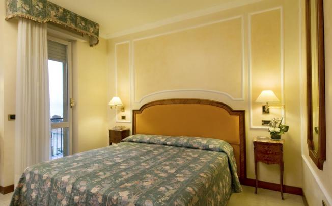 Фото отеля GRAND HOTEL BRISTOL
