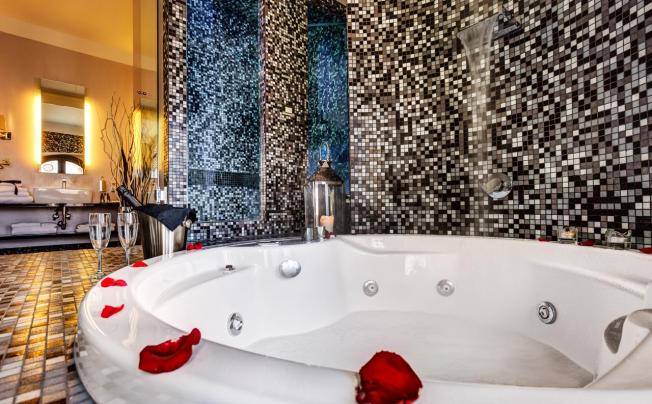 Фото отеля Dharma Hotel & Luxury Suites