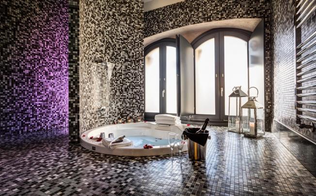Фото отеля Dharma Hotel & Luxury Suites
