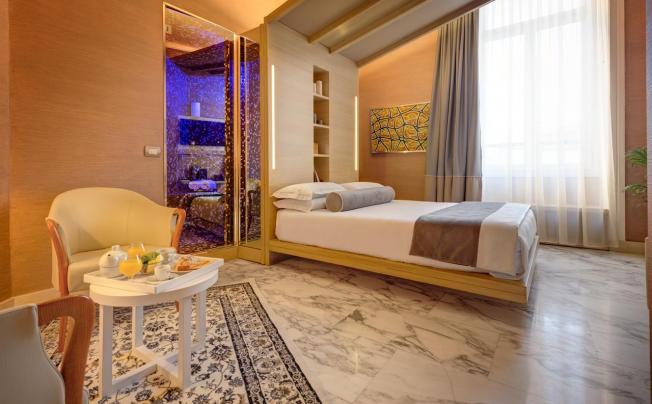 Фото отеля Dharma Hotel & Luxury Suites