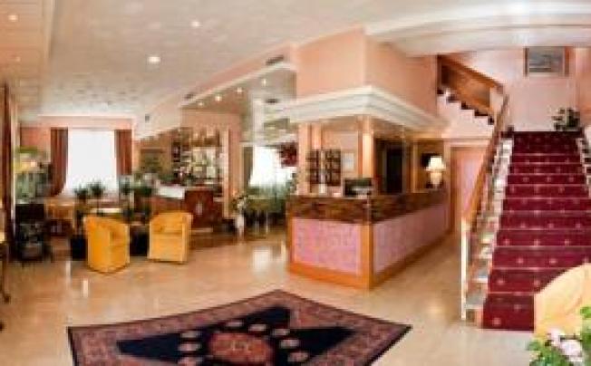 Фото отеля GRAND HOTEL DES ANGLAIS