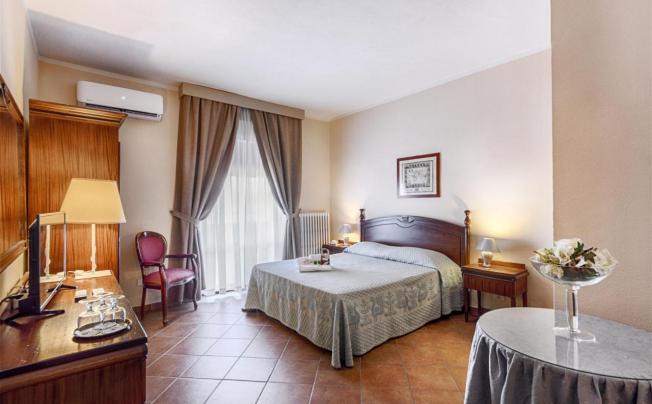 Фото отеля COLONNA PALACE HOTEL MEDITERRANO 