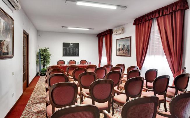 Фото отеля COLONNA PALACE HOTEL MEDITERRANO 
