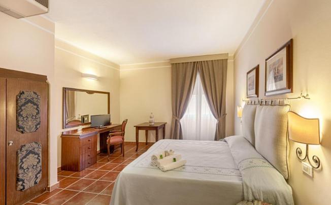 Фото отеля COLONNA PALACE HOTEL MEDITERRANO 