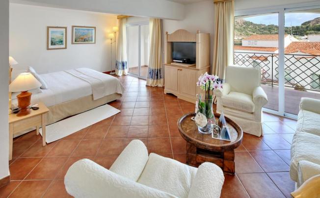 Фото отеля GRAND HOTEL POLTU QUATU 