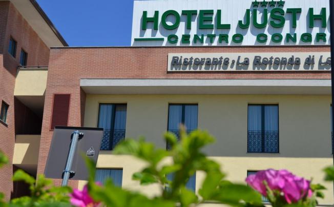 Фото отеля Just hotel lomazzo fiera