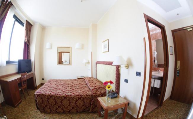Фото отеля Colonna Hotel Brindisi