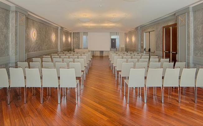 Фото отеля Nh ambasciatori