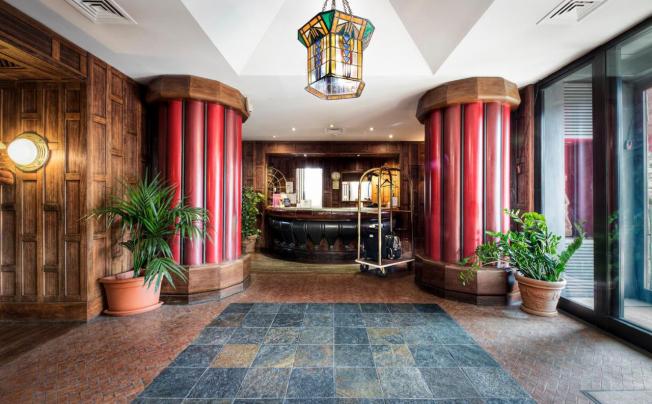 Фото отеля Colony Hotel