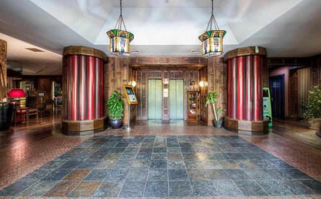Фото отеля Colony Hotel
