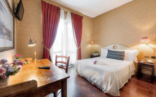 Фото отеля Colony Hotel