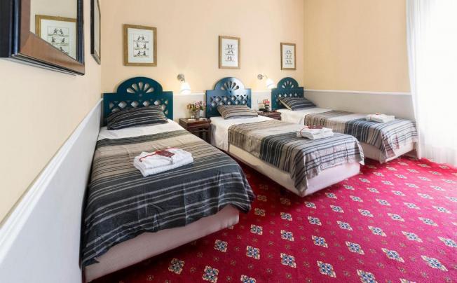 Фото отеля Colony Hotel