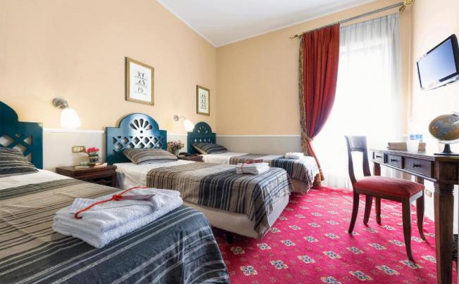 Фото отеля Colony Hotel