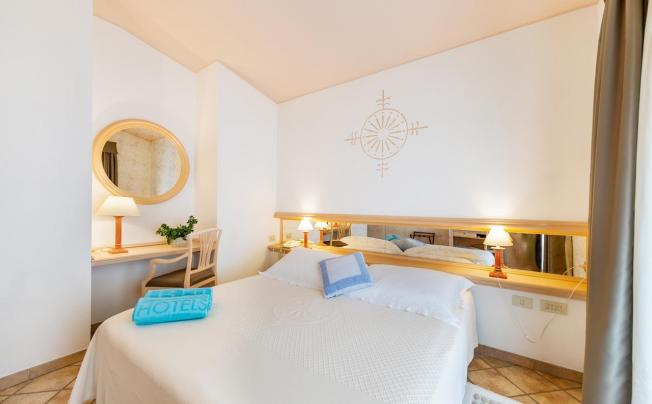 Фото отеля Sant'elmo Beach Hotel
