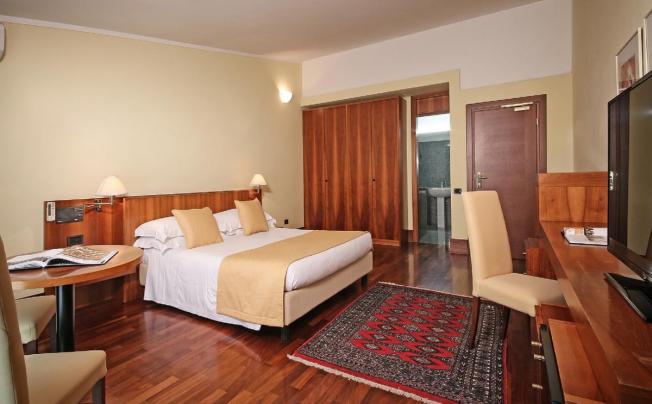 Фото отеля Salo Du Parc Hotel