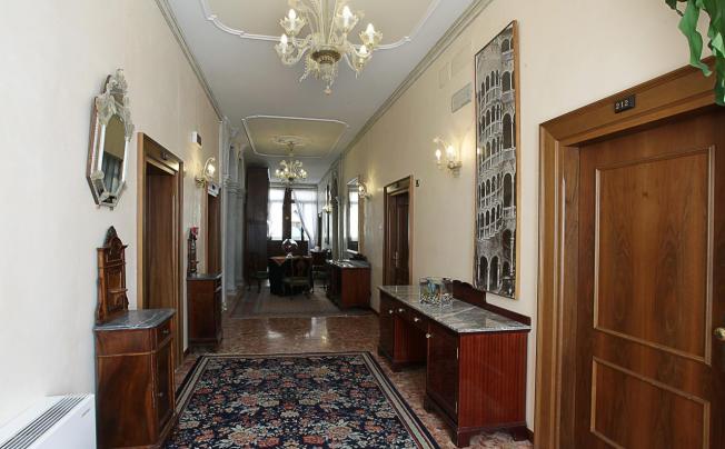 Фото отеля Hotel Ateneo