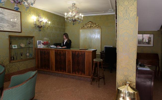 Фото отеля Hotel Ateneo