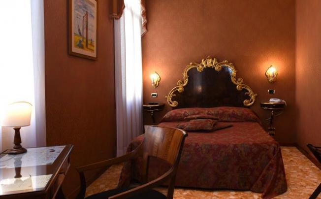 Фото отеля Hotel Ateneo
