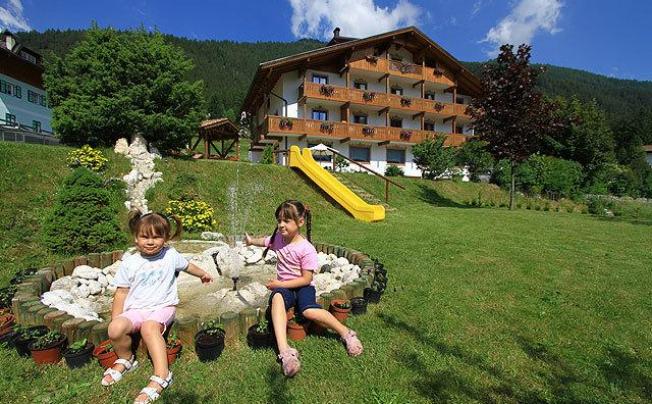 Фото отеля Villa gemmy