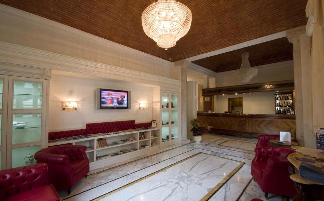 Фото отеля Embassy hotel