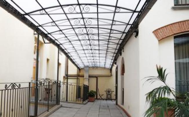 Фото отеля Embassy hotel