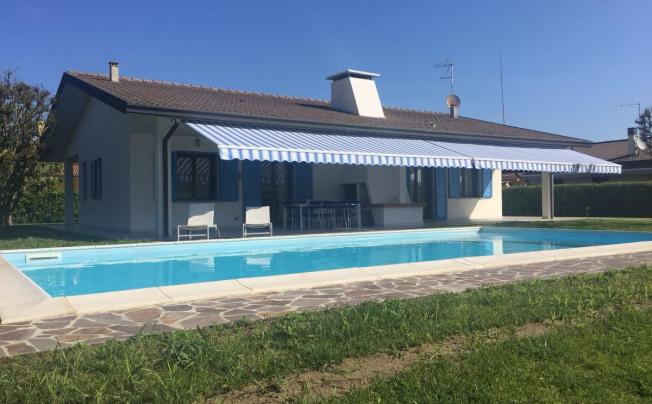 Фото отеля Villa Apartment