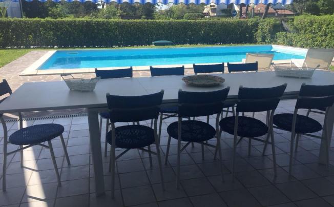Фото отеля Villa apartment