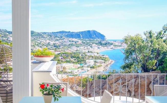 Фото отеля Villa punta caruso