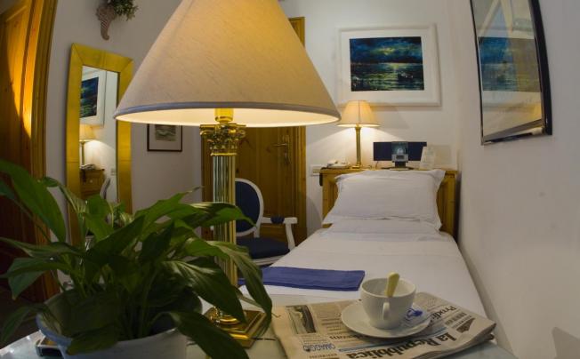 Фото отеля Cairoli Hotel