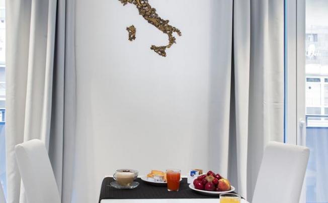 Фото отеля Studio Inn Milano Centrale