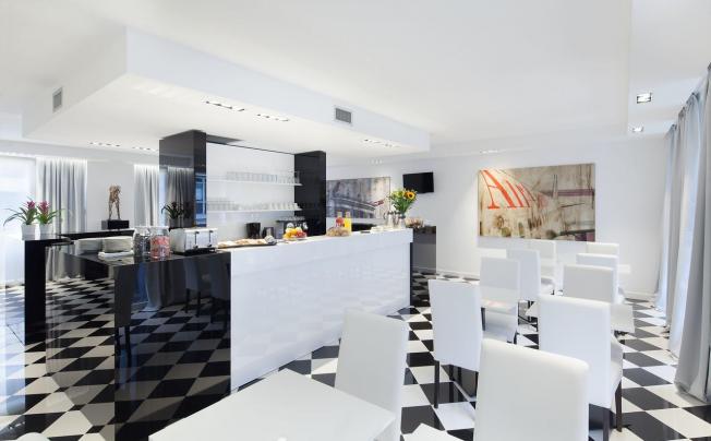 Фото отеля Studio Inn Milano Centrale
