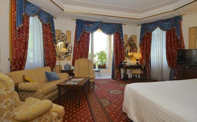 Фото отеля Splendide Royal Hotel
