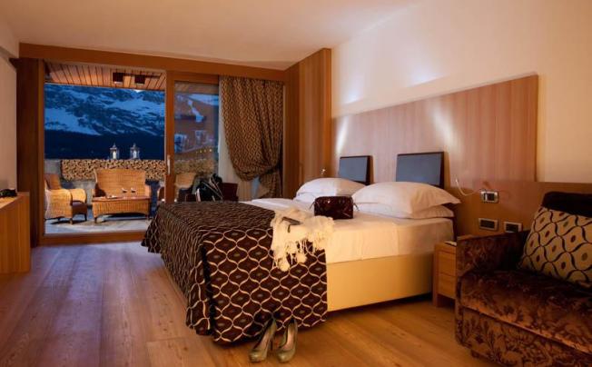 Фото отеля Alaska Hotel Cortina