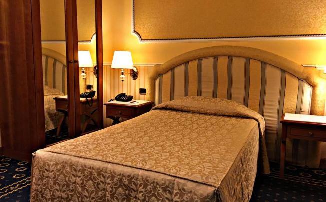 Фото отеля Andreola central hotel
