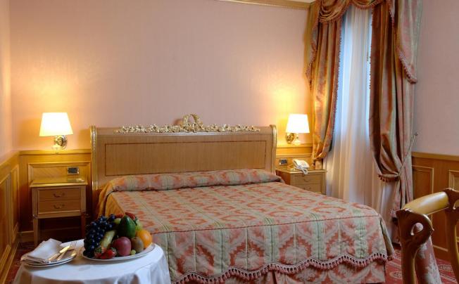Фото отеля Andreola central hotel