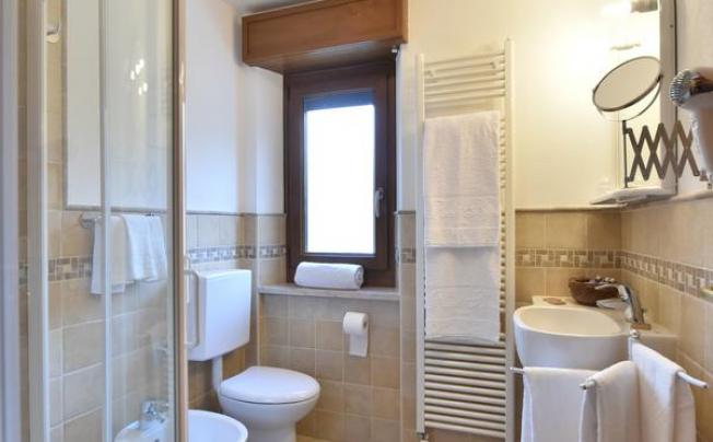 Фото отеля Bijou Hotel