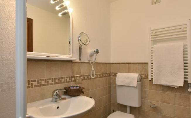 Фото отеля Bijou Hotel
