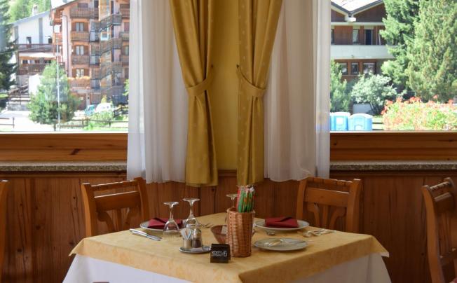 Фото отеля Bijou Hotel
